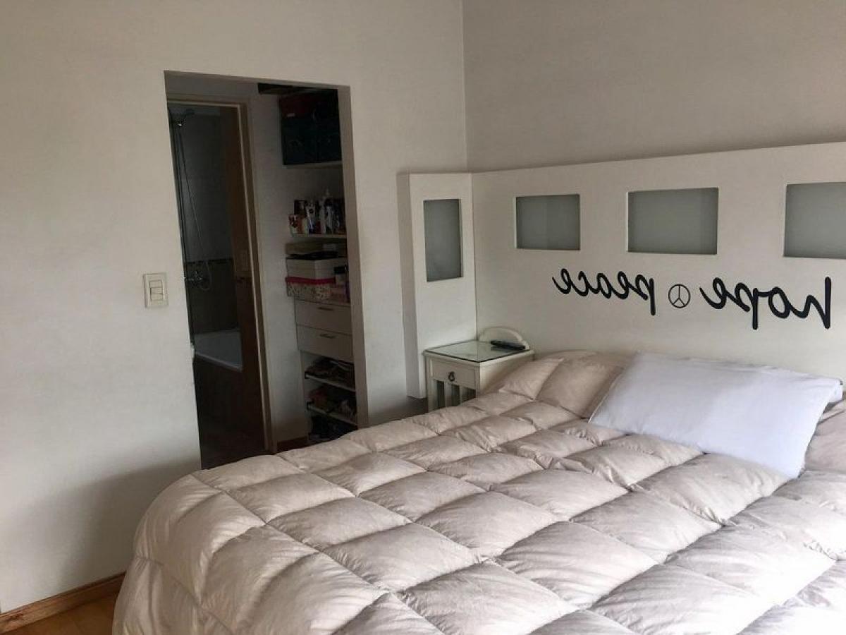 3 bedrooms Apartment in Buenos Aires, Argentina No. 73702