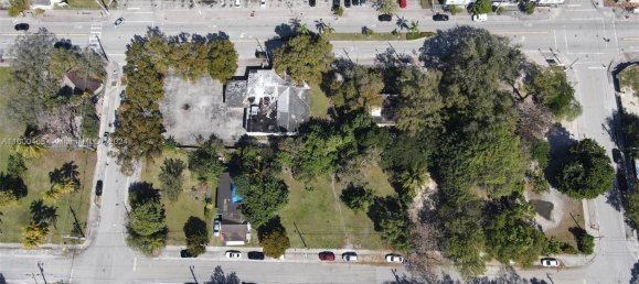 5 bedrooms Villa for sale in Miami, Miami-Dade, Florida, USA № 615453 19