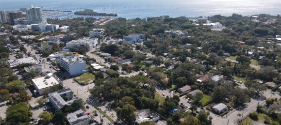 5 bedrooms Villa for sale in Miami, Miami-Dade, Florida, USA № 615453 9