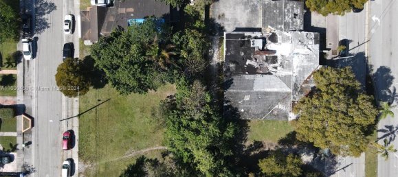 5 bedrooms Villa for sale in Miami, Miami-Dade, Florida, USA № 615453 3