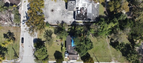 5 bedrooms Villa for sale in Miami, Miami-Dade, Florida, USA № 615453 17
