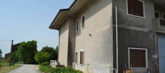 6 bedrooms Villa in Villa Bartolomea, Italy No. 208879 6