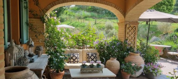 Villa de 4 dormitorios en Volterra, Italy No. 130411 24