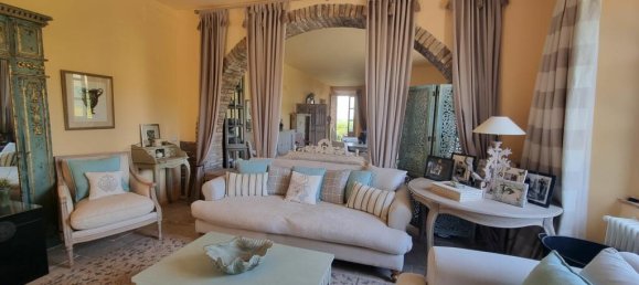 Villa de 4 dormitorios en Volterra, Italy No. 130411 9