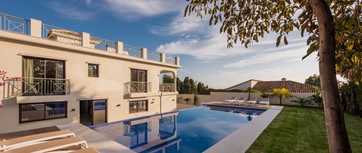 Villa de 5 dormitorios en Marbella, Spain No. 136604