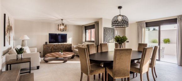 Villa de 5 dormitorios en Marbella, Spain No. 136604 6