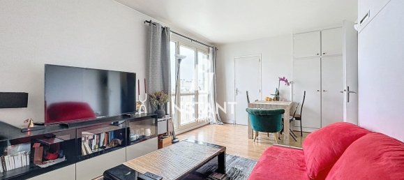 Studio in Charenton-le-Pont, France No. 172282 2