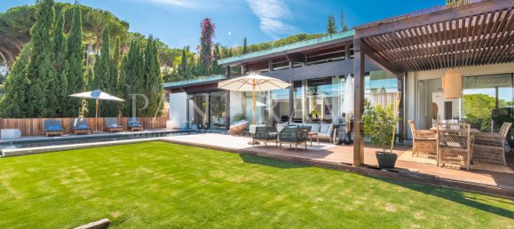 6 bedrooms Villa in Marbella, Spain No. 18988 11