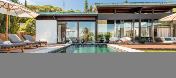 6 bedrooms Villa in Marbella, Spain No. 18988 26