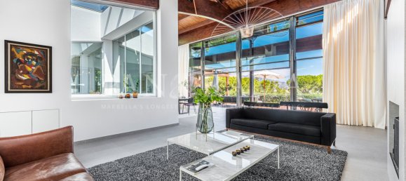 6 bedrooms Villa in Marbella, Spain No. 18988 9