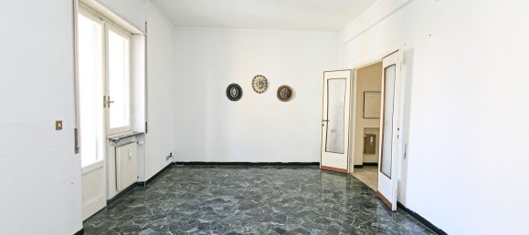 9 bedrooms Apartment in Genoa, Italy No. 327358 10