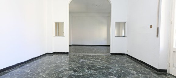 9 bedrooms Apartment in Genoa, Italy No. 327358 9