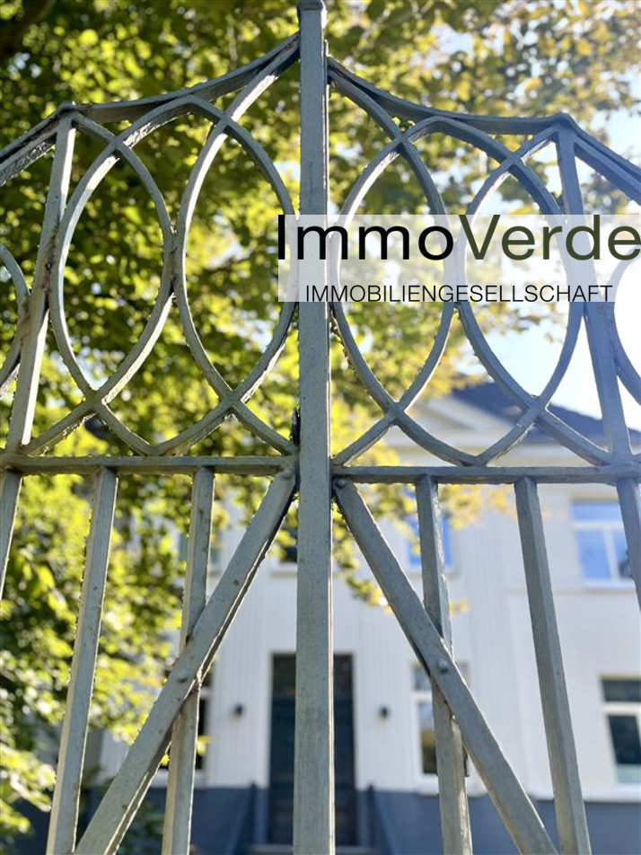 Здание с 19 комнатами в Нижняя Саксония, Германия № 130896