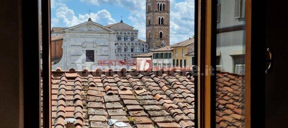 Apartamento de 3 dormitorios en Lucca, Italy No. 99553 24