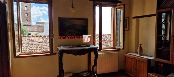 Apartamento de 3 dormitorios en Lucca, Italy No. 99553 13