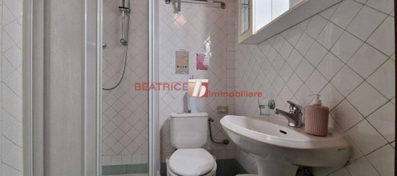 Apartamento de 3 dormitorios en Lucca, Italy No. 99553 33