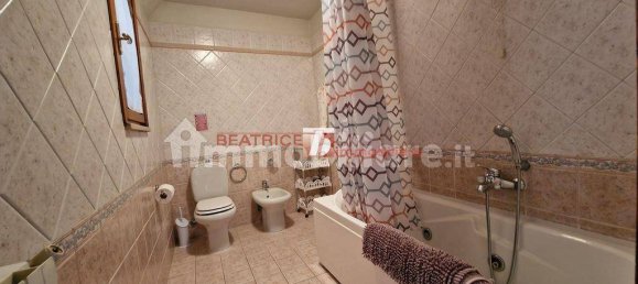 Apartamento de 3 dormitorios en Lucca, Italy No. 99553 35