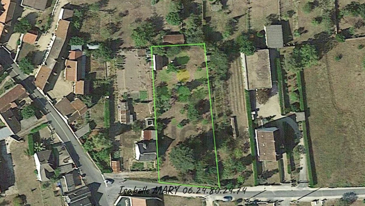 1763m² Land in Chabris, France No. 119891