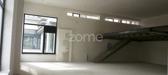 541m² Commercial property in Viseu, Portugal No. 87176 3