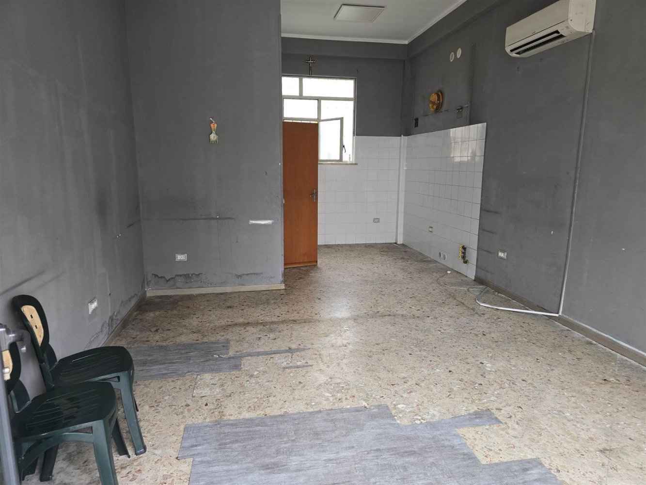 Propiedad comercial en Palermo, Italy 38 m² No. 261325