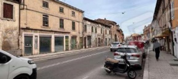 3 rooms House in Verona, Italy No. 329347 2