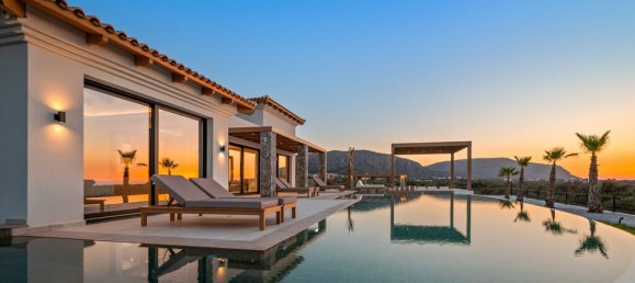 Villa de 4 dormitorios en Hersonissos, Greece No. 2517 13