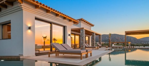 Villa de 4 dormitorios en Hersonissos, Greece No. 2517 2