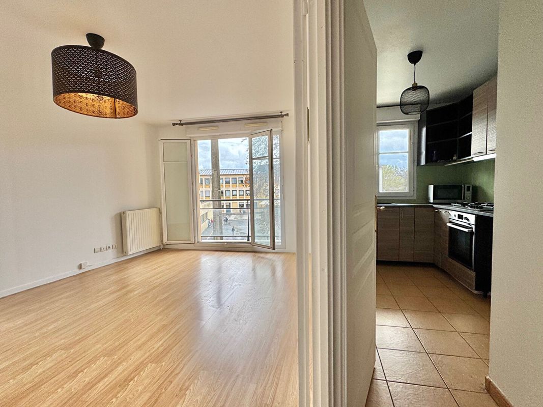 2 chambres Appartement à Chelles, France No. 175840