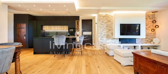 3 bedrooms Apartment in Barzanò, Italy No. 265018 8