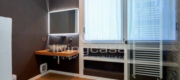 3 bedrooms Apartment in Barzanò, Italy No. 265018 20