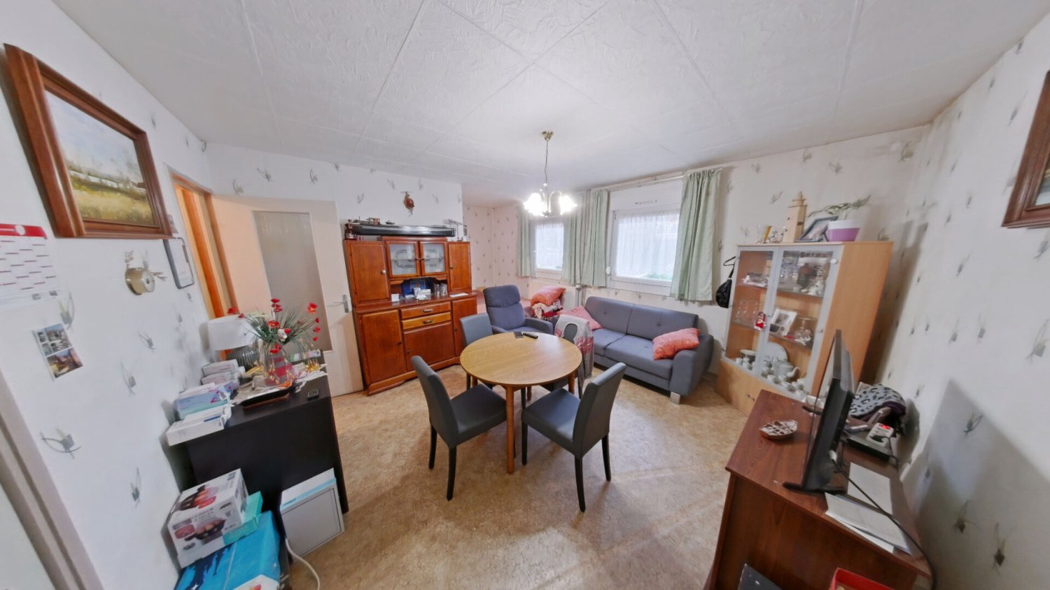 Studio in Coudekerque-Branche, France No. 42934