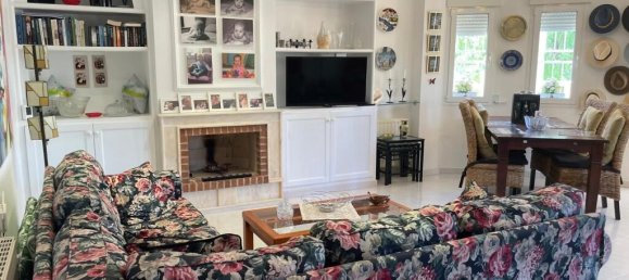 4 bedrooms Villa in Alicante, Spain No. 281000 6