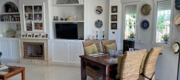 4 bedrooms Villa in Alicante, Spain No. 281000 9