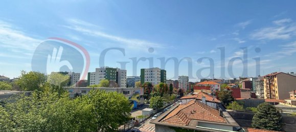4 rooms Apartment in Milan, Italy No. 333213 9