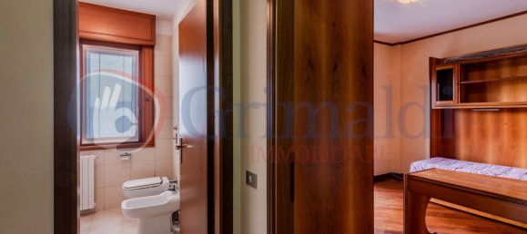 4 rooms Apartment in Milan, Italy No. 333213 17