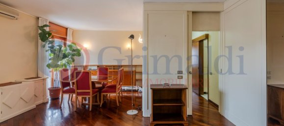 4 rooms Apartment in Milan, Italy No. 333213 2