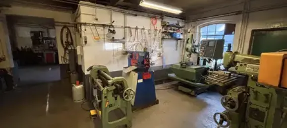 Edificio de 8 habitaciónes en Oberbergischer, Germany No. 150213 10