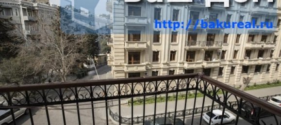 4 bedrooms Apartment in Baku, Azerbaijan No. 391 6