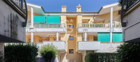 3 rooms Apartment in Rome, Italy No. 294018 20