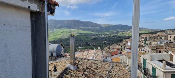 2-salle Appartement à Giuliana, Italy No. 26066 3