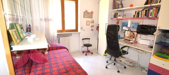 4 Schlafzimmer Wohnung in Lavello, Italy, Nr. 325384 13