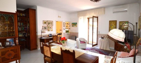 4 Schlafzimmer Wohnung in Lavello, Italy, Nr. 325384 4