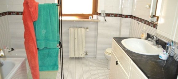 4 Schlafzimmer Wohnung in Lavello, Italy, Nr. 325384 10