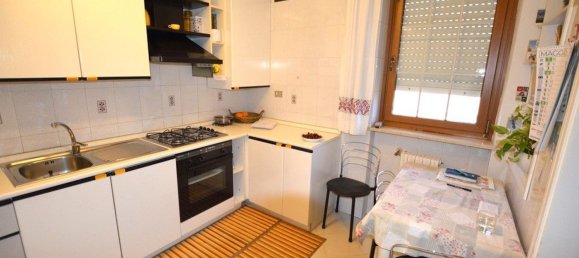 4 Schlafzimmer Wohnung in Lavello, Italy, Nr. 325384 6