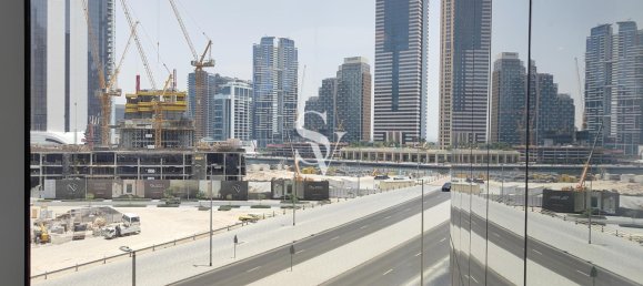 85 m² oficina en alquiler en Business Bay, Dubai, UAE № 188530 5