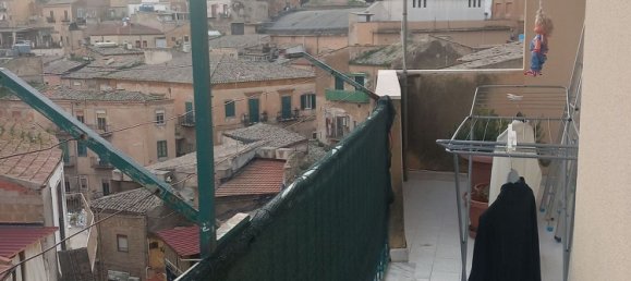 Apartamento de 4 divisões em Caltanissetta, Italy N.º 160521 9