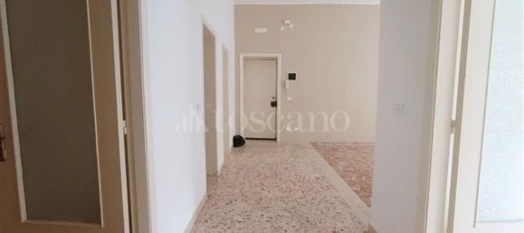 3-salle Appartement à Augusta, Italy No. 50720 24