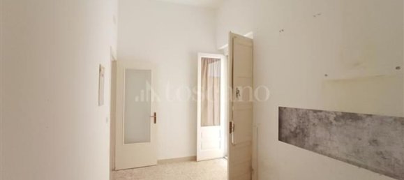 3-salle Appartement à Augusta, Italy No. 50720 17