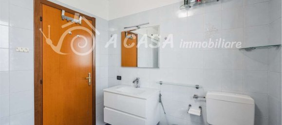 Apartamento de 5 habitaciónes en Medesano, Italy No. 289759 24