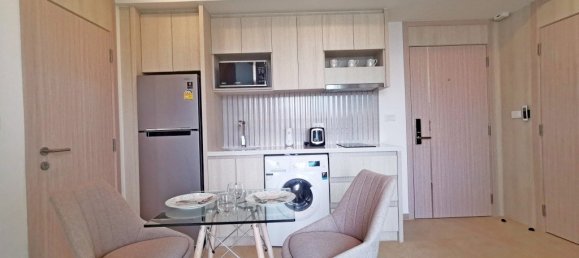 2 bedrooms Condo in Pattaya, Thailand No. 395 5